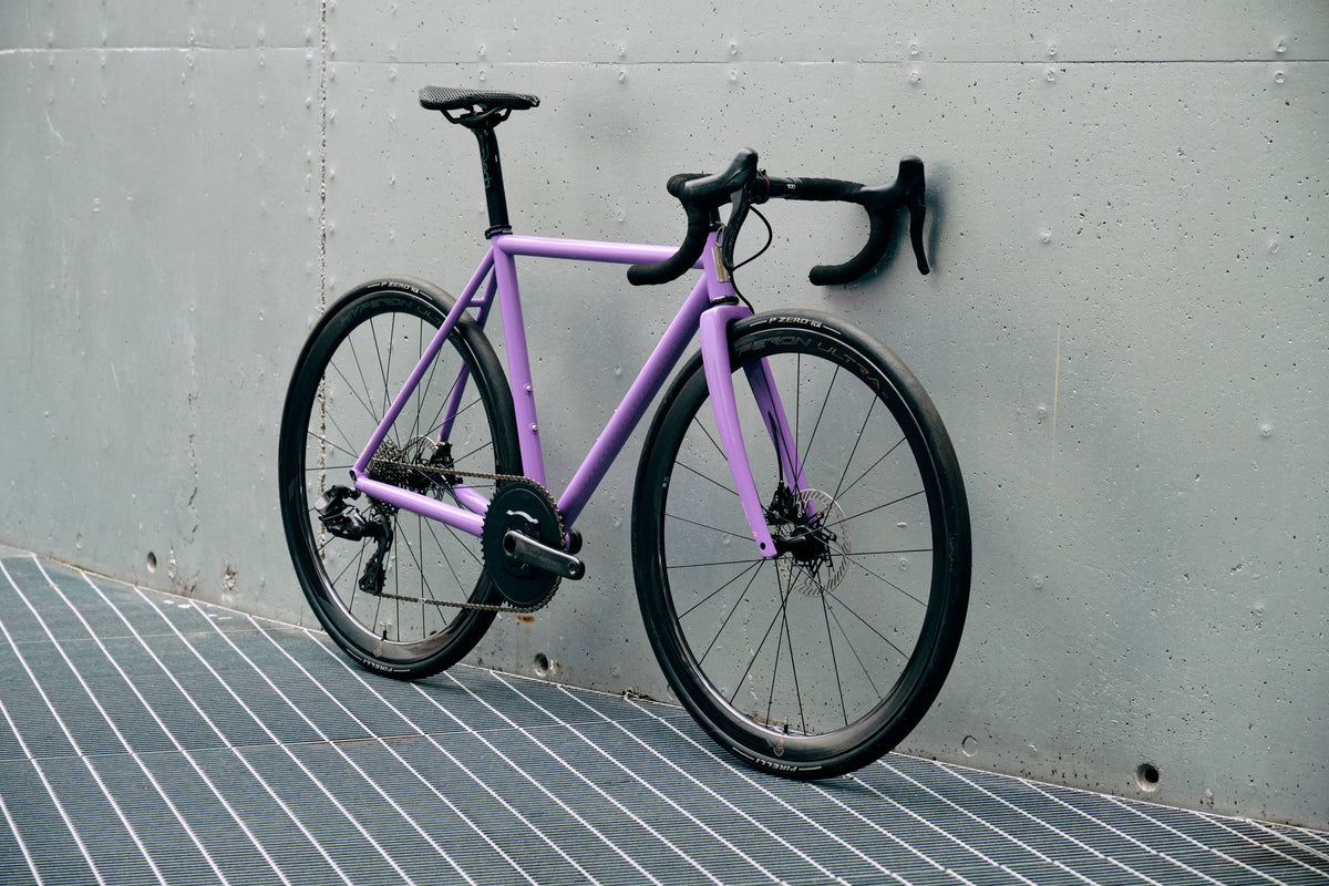 Front view of the Dario Pegoretti Round premium steel racing complete bicycle, custom handmade bicycle build by Cicli Corsa.